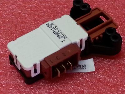 מפסק דלת למכונות כביסה בקו WML15060YL, WMD68070,WML15060DL , WMD67105 ,EV5600 ,WMD77080 ועוד דגמים. קריסטל דגמים BR600, 6K88, BR606, SBR699 ועוד, 2805310400 מקט 003595