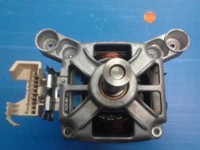 מנוע משופץ למכונת כביסה אלקטרולוקס EWT10420W ועוד דגמים, מקט M143