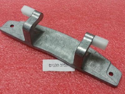 ציר דלת מקורי למכונות כביסה בוש WAW24460 , WAW20460, WAU28T40ES/01 ועוד דגמים, סימנס WM14W460, WM14W520 ועוד, מספר טבוע על הציר 9000901411 מקט 012539, 012427