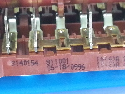 סלקטור תנור אאג B6915001M