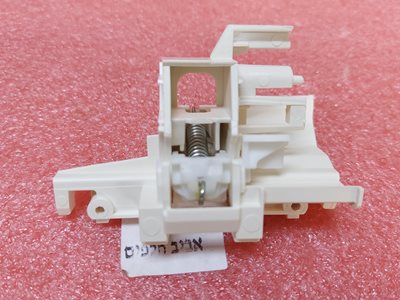 מנגנון דלת , מפסק לדלת מדיחי כלים בקו רחב DSFN6530,DSFN6530X , DSN6835 בלומברג GSN9130, GSN9130X, GSN9222 ועוד מקט 010140