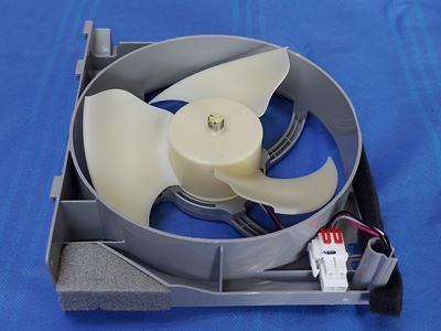 מנוע מאורר 3 חוטים למקררי סמסונג RT77SA, RF264BEAESP ועוד דגמים , בוש מספר דגמים DA31-00278C, DA97-15978B,DA31-00340A הספק , 1.7W DC12V, 1120PRM מקט LT-W39001