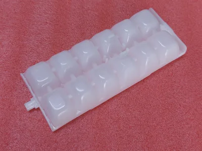 תבנית קרח 12 תאים מקרר, בקו  ועוד דגמים, מקט 015365