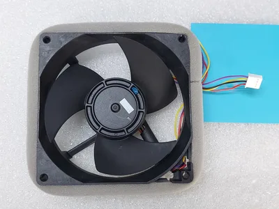 מנוע מאוורר 4 חוטים למקרר שרפ SJ-2269, מספר מנוע 12537JE-15Q-BU, 15VDC, 021A, מקט 12537JE